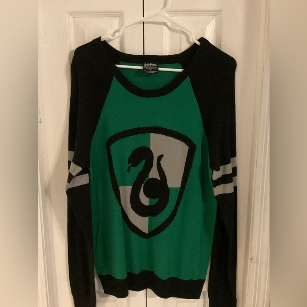 NWOT Harry Potter Slytherin Lightweight Sweater